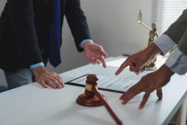 Cautionnement proportionnel aux revenus : prise en compte des indemnités kilométriques ?