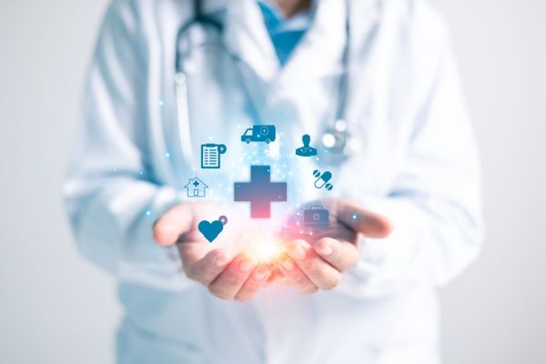 Contrat d’engagement de service public : extension du dispositif pour améliorer l’accès aux soins