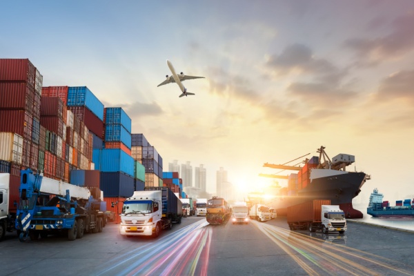 Impôts et taxes pour les professionnels de l’automobile et du transport : ce qui va changer en 2026