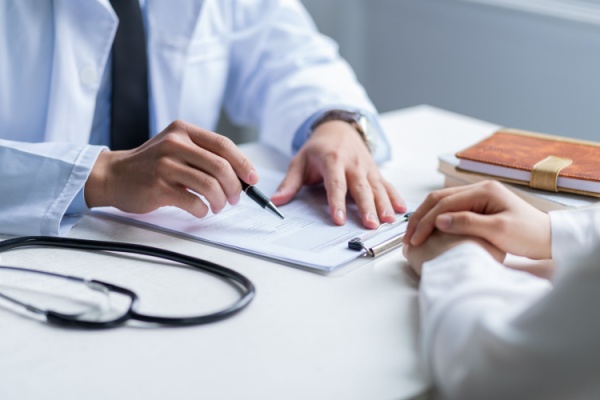 SPSTI : des précisions sur le recours aux médecins correspondants